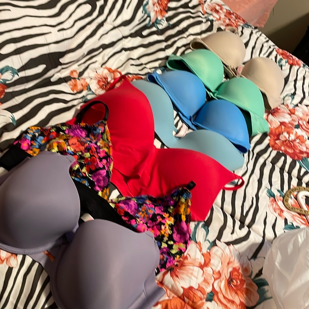 Victoria’s Secret Bra Lot  34D